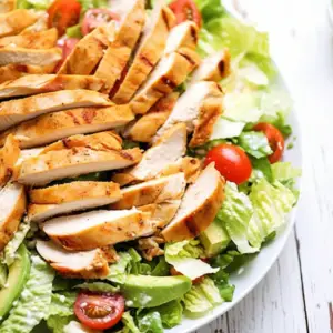 Read more about the article Avocado and Charred Chicken Salad